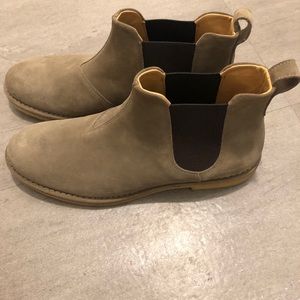 Vince Chelsea boots (New)